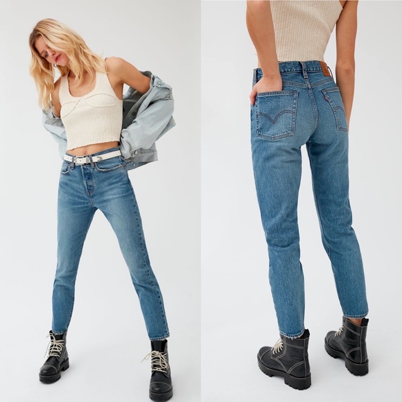 LEVI'S® PREMIUM Wedgie Fit Women's Jeans - Picture 6 of 10